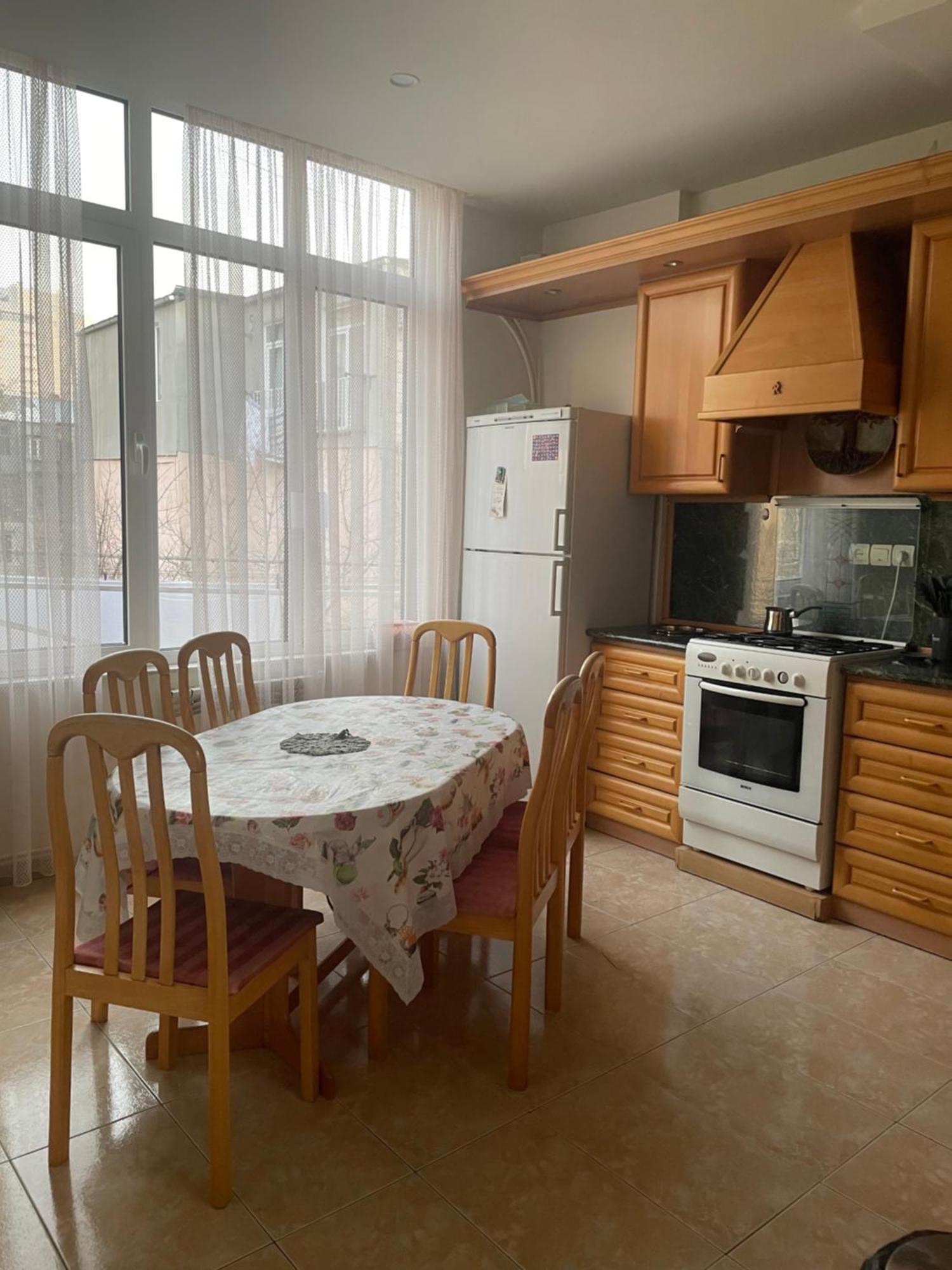 Bright And Modern 4Br Apartment - Center Of เยเรวาน ภายนอก รูปภาพ