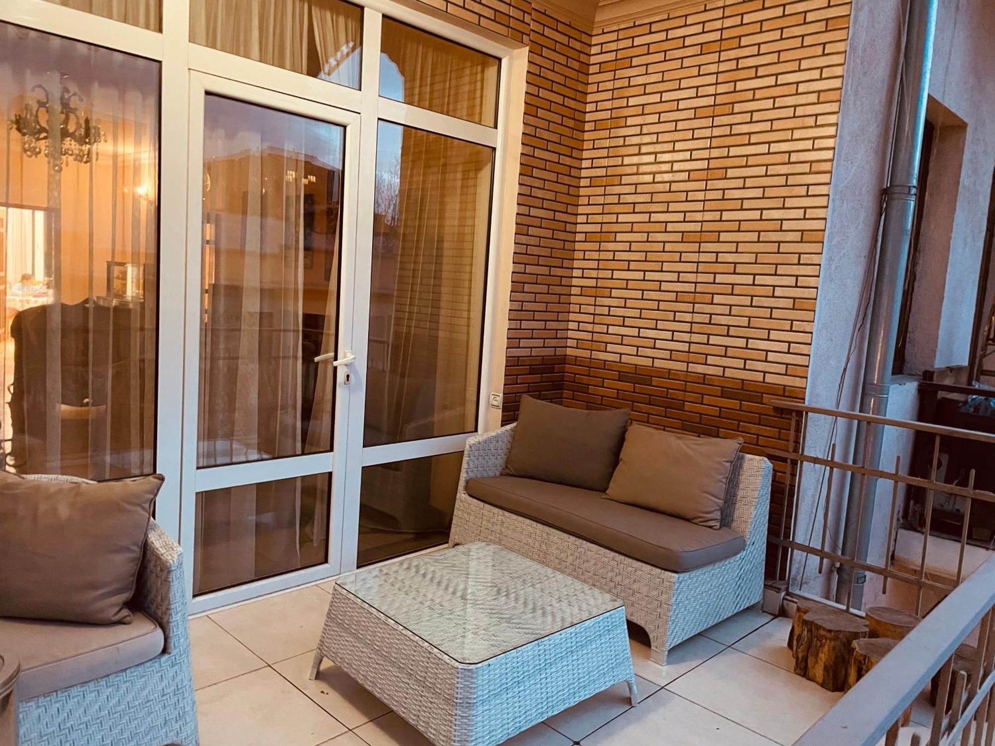 Bright And Modern 4Br Apartment - Center Of เยเรวาน ภายนอก รูปภาพ