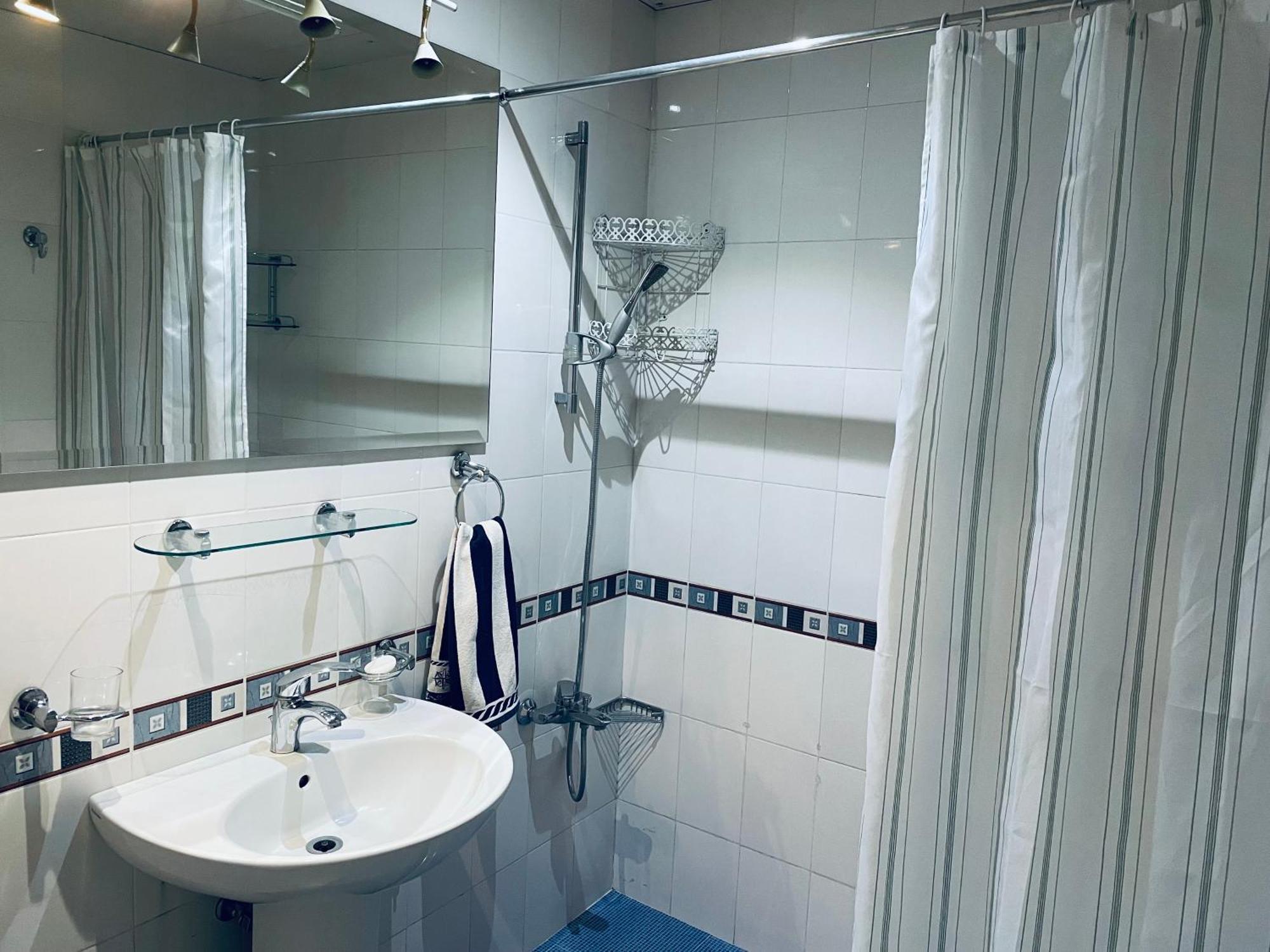 Bright And Modern 4Br Apartment - Center Of เยเรวาน ภายนอก รูปภาพ