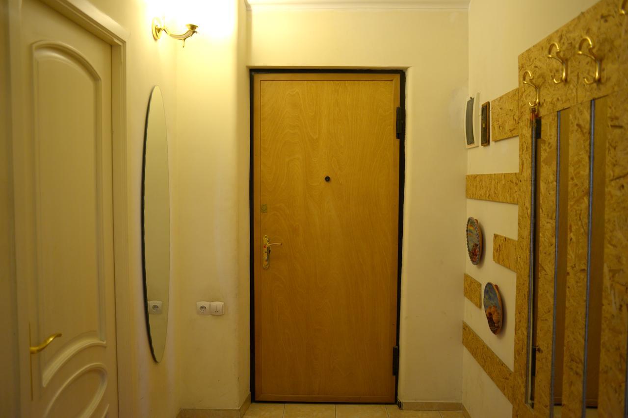 Bright And Modern 4Br Apartment - Center Of เยเรวาน ภายนอก รูปภาพ